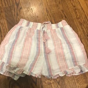 American Eagle flowy shorts